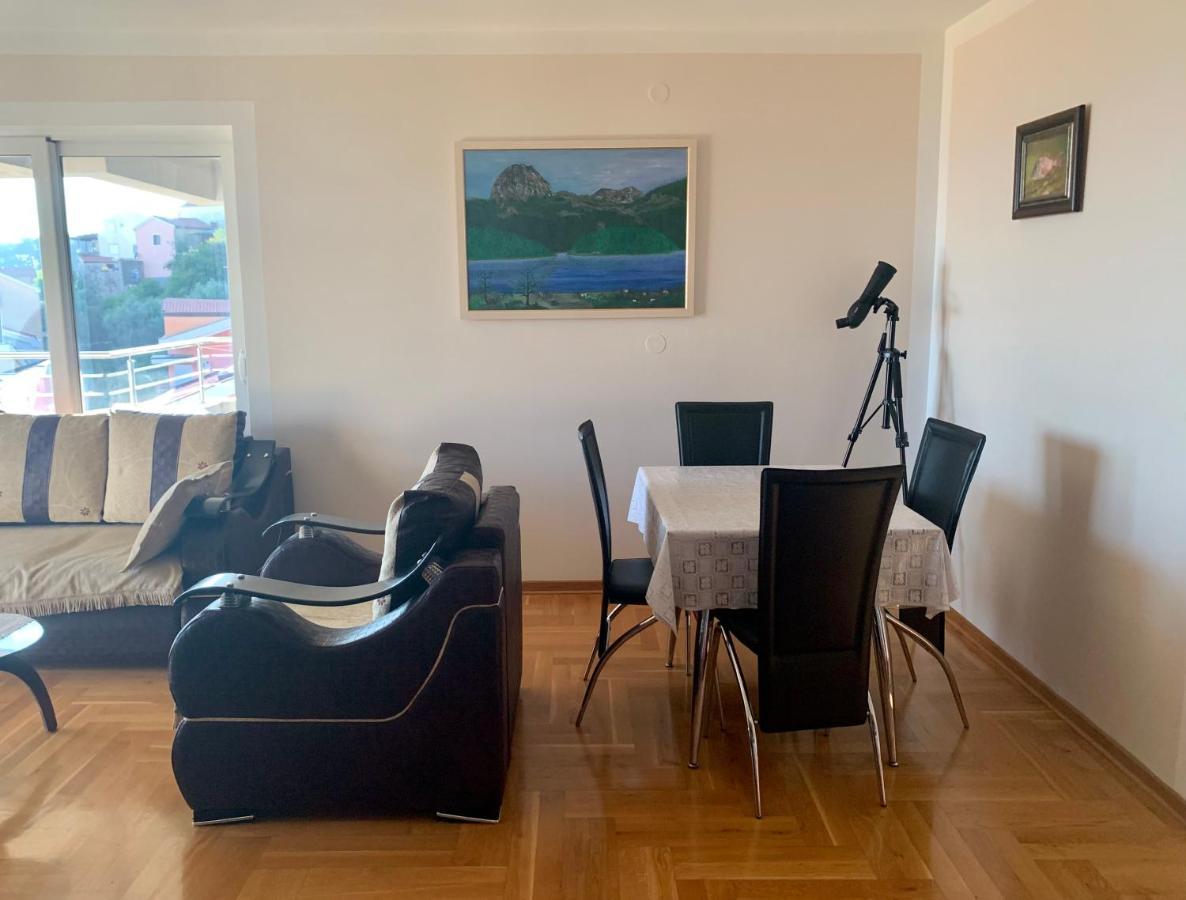 Blue Sky Apartment Petrovac Bagian luar foto