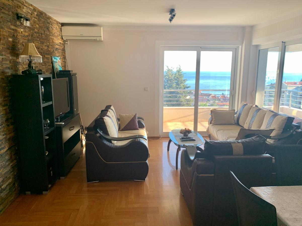 Blue Sky Apartment Petrovac Bagian luar foto