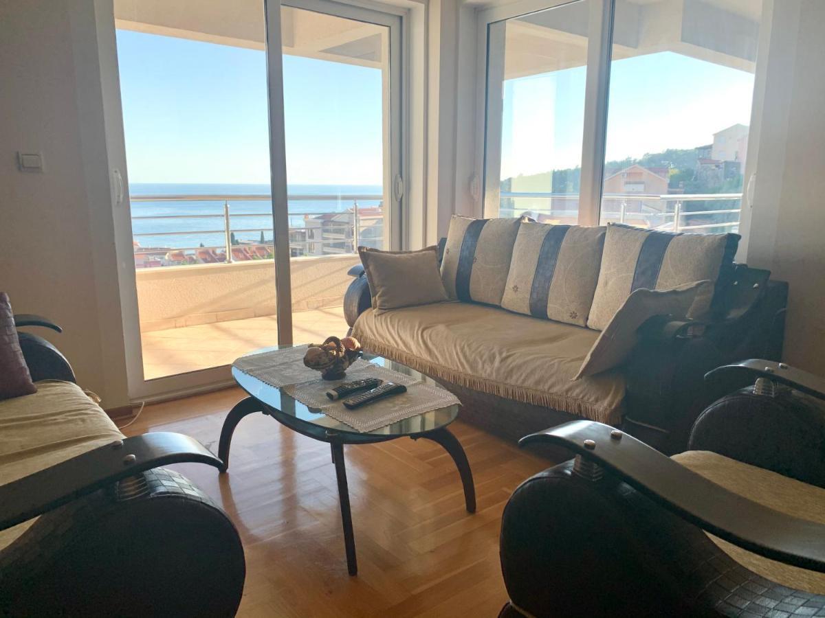 Blue Sky Apartment Petrovac Bagian luar foto