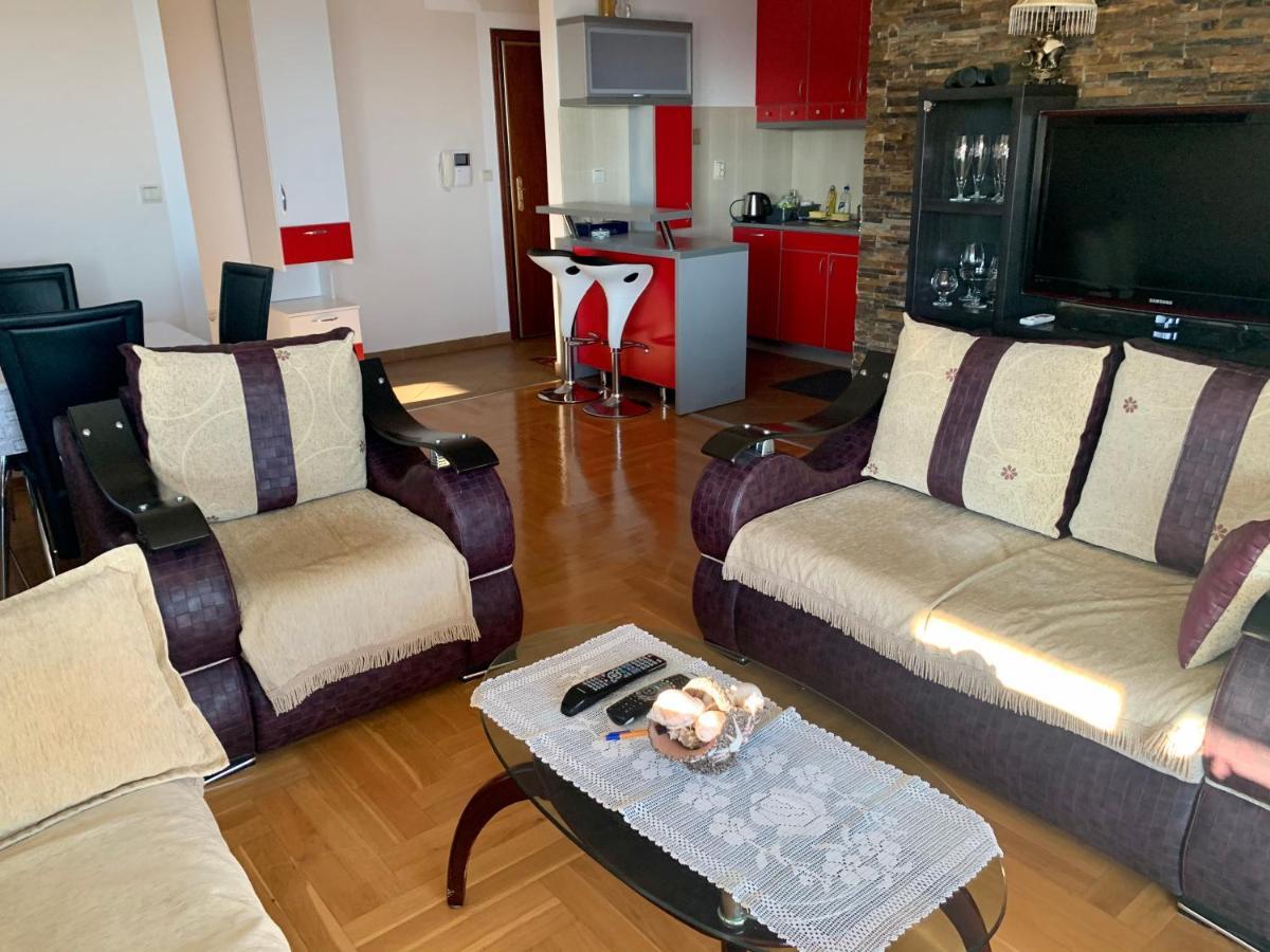 Blue Sky Apartment Petrovac Bagian luar foto