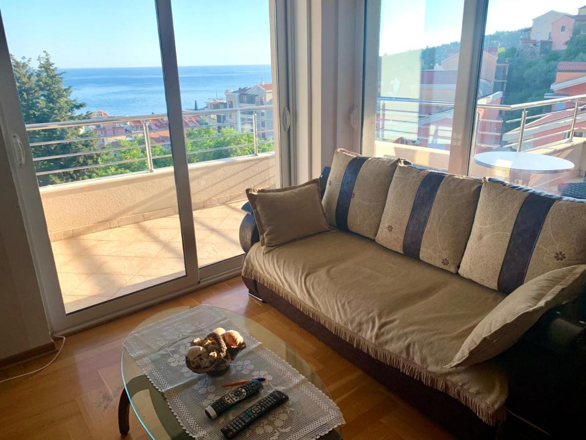 Blue Sky Apartment Petrovac Bagian luar foto