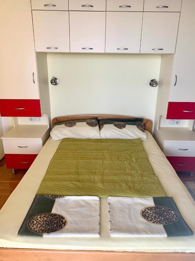 Blue Sky Apartment Petrovac Bagian luar foto
