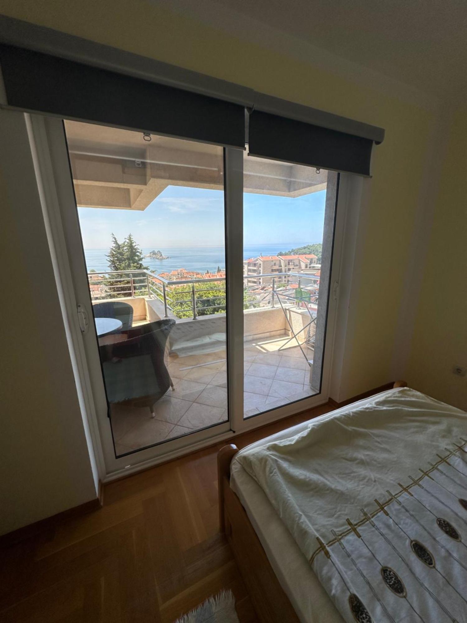 Blue Sky Apartment Petrovac Bagian luar foto